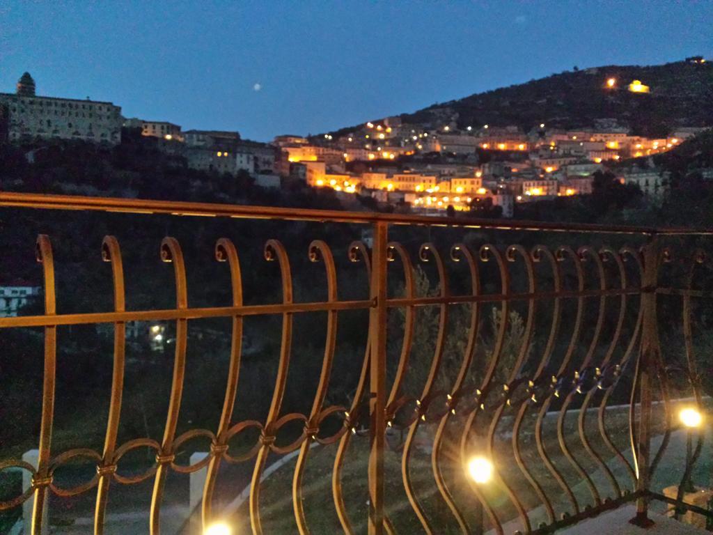 הוילה Arpino Il Casale Della Regina מראה חיצוני תמונה